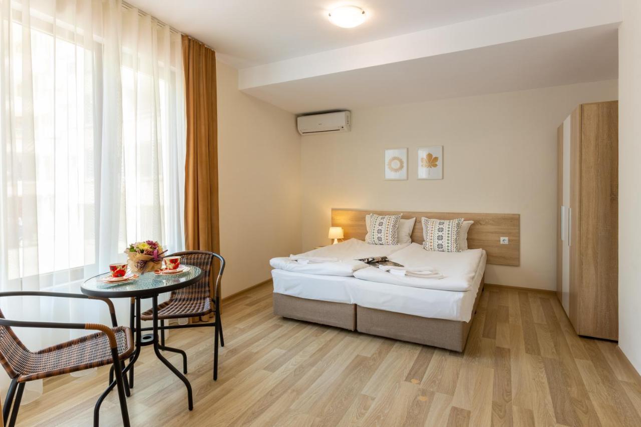Apartments Flora 1 Burgas Extérieur photo