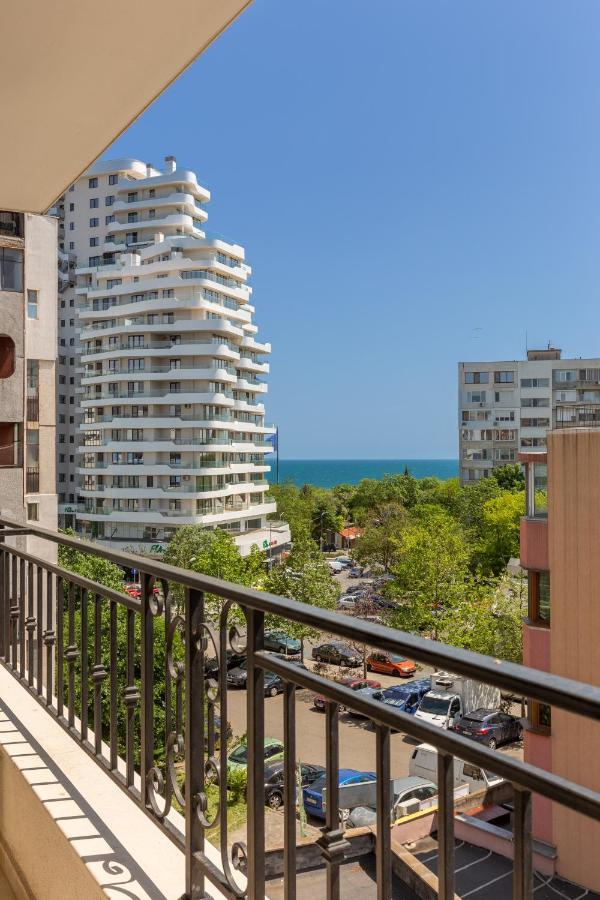 Apartments Flora 1 Burgas Extérieur photo