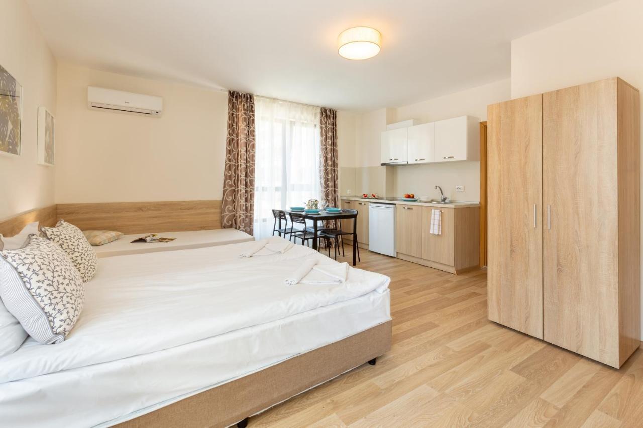 Apartments Flora 1 Burgas Extérieur photo