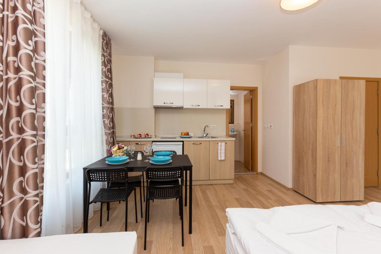 Apartments Flora 1 Burgas Extérieur photo