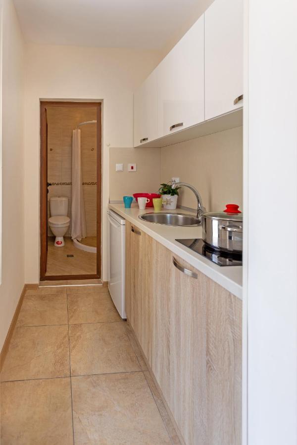 Apartments Flora 1 Burgas Extérieur photo